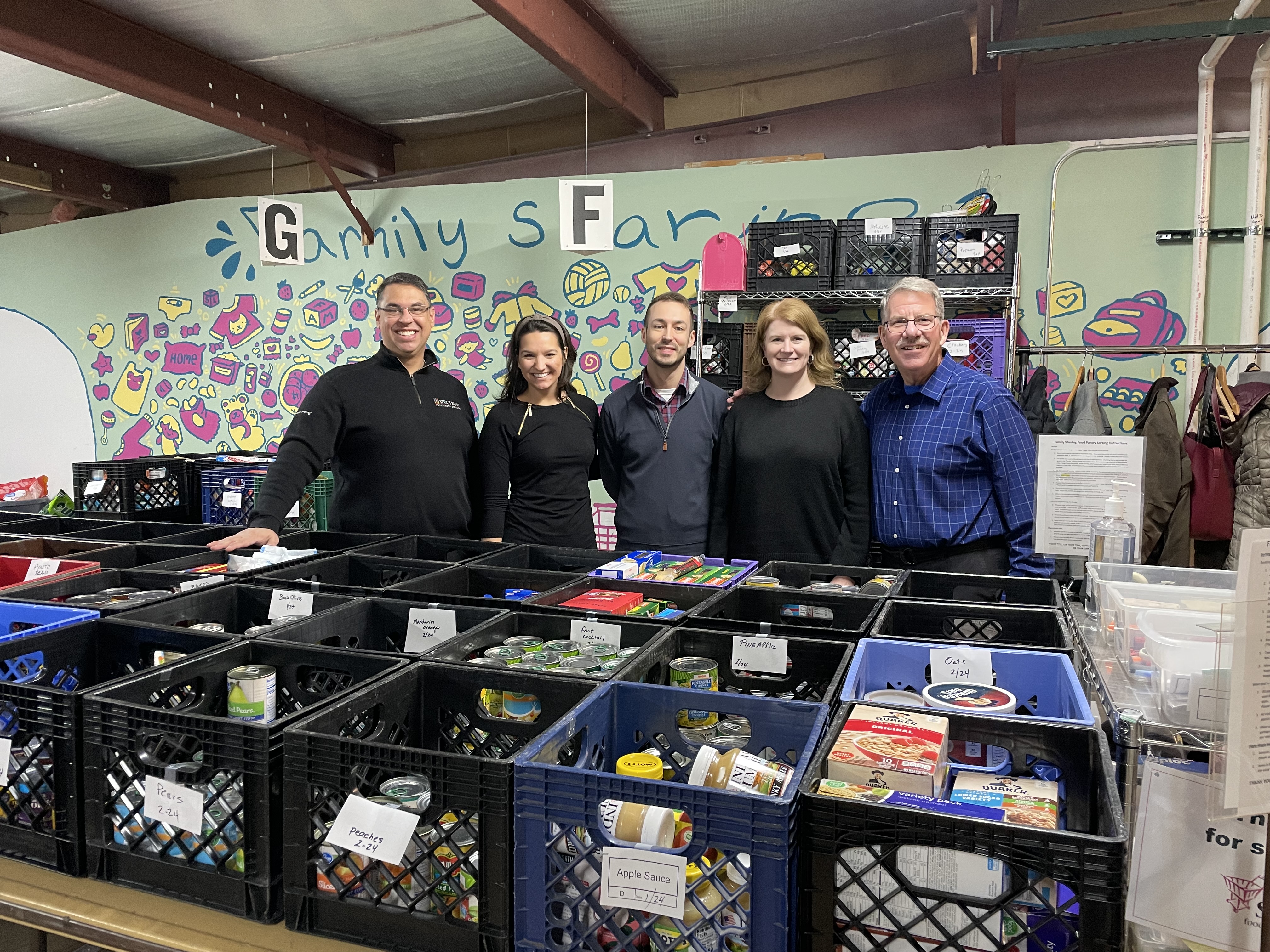 Spectrum Investment Advisors Give Back by Volunteering at Family Sharing